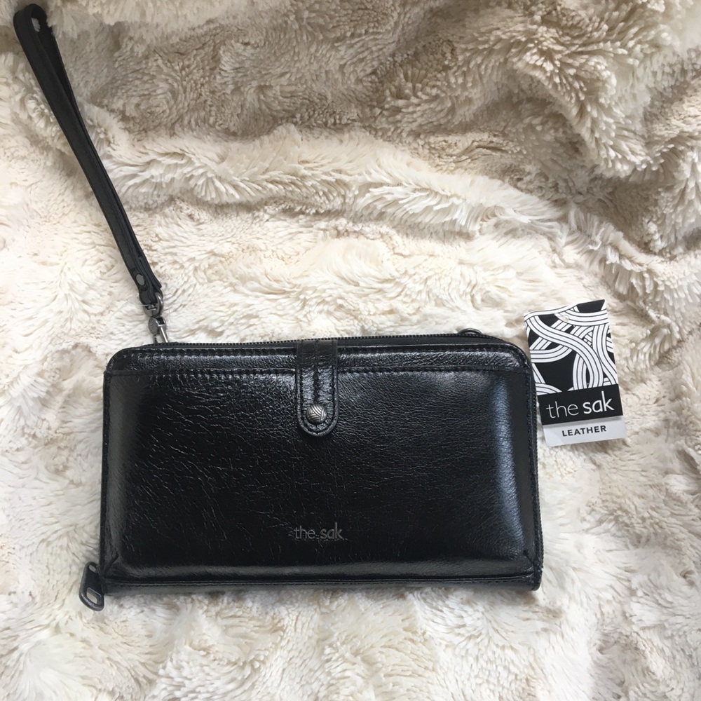 NWT Wristlet
